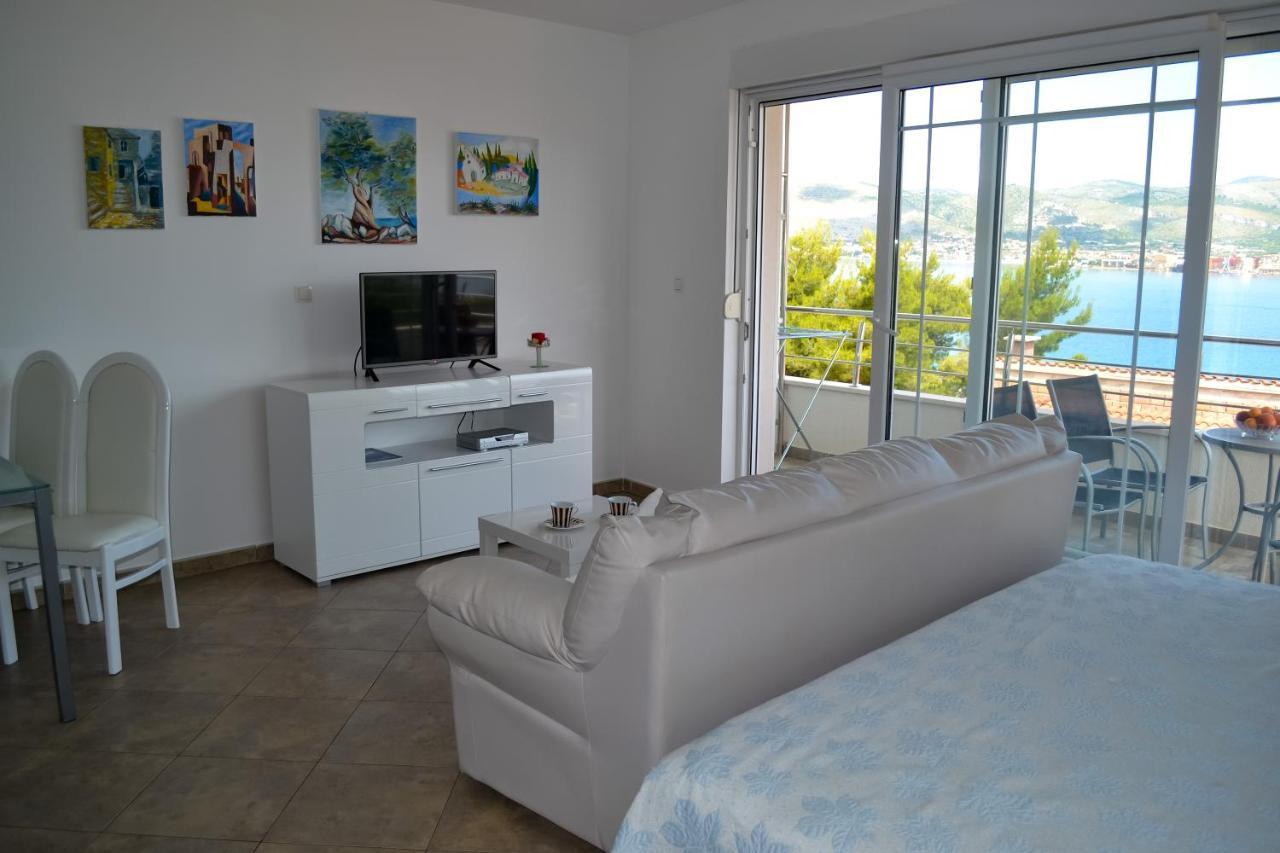Apartments Oklopcic Трогир Экстерьер фото