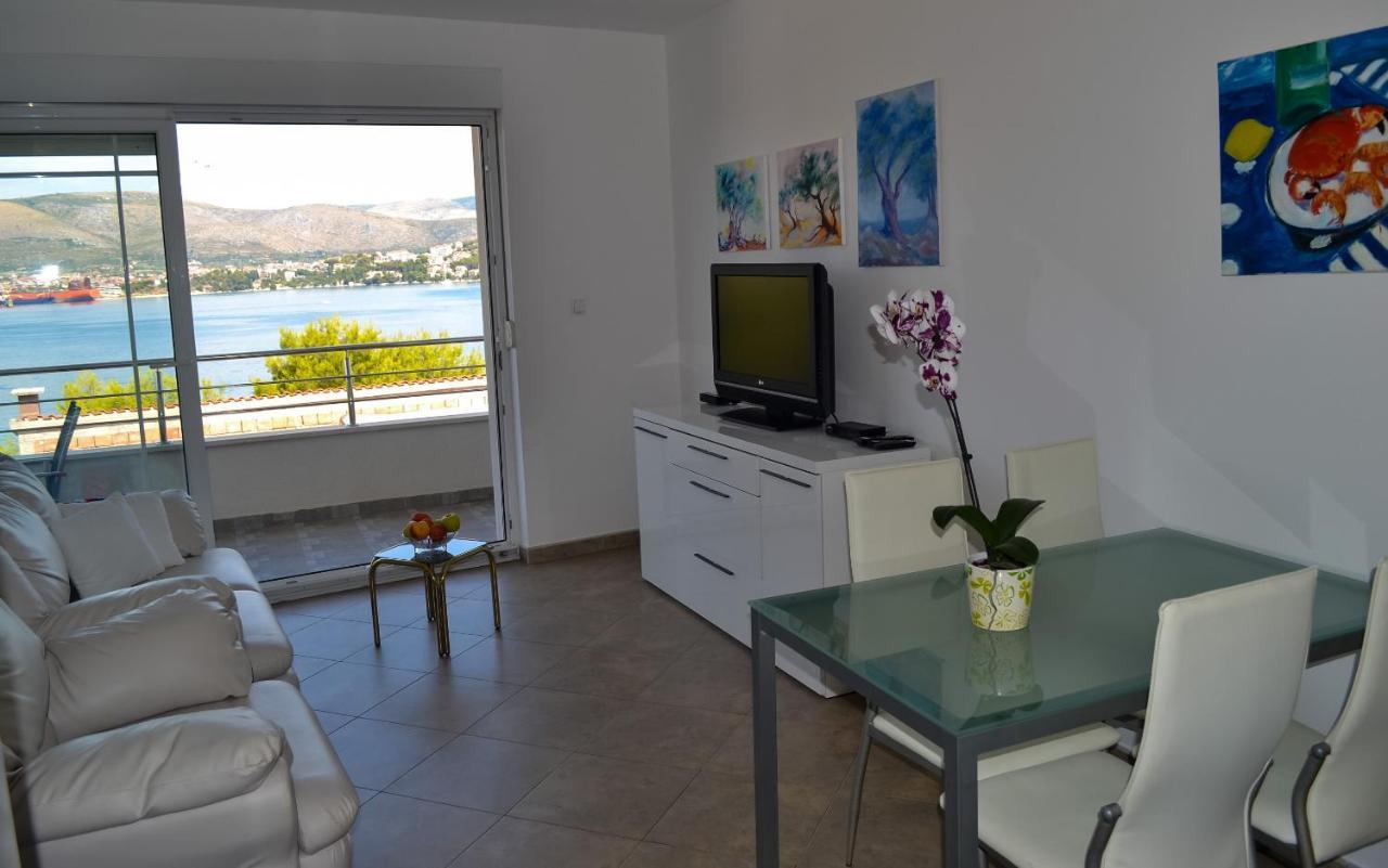 Apartments Oklopcic Трогир Экстерьер фото